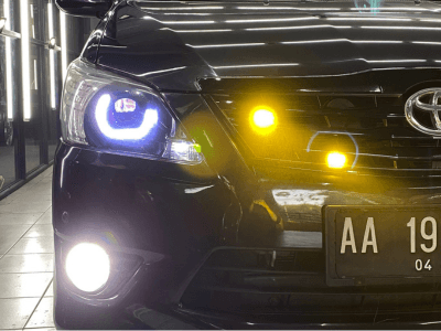 TOYOTA INNOVA