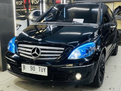 MERCEDES-BENZ